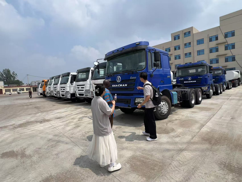 루이 공장, 우즈베키스탄 고객 환영하며 국제 교류의 새 장 열어