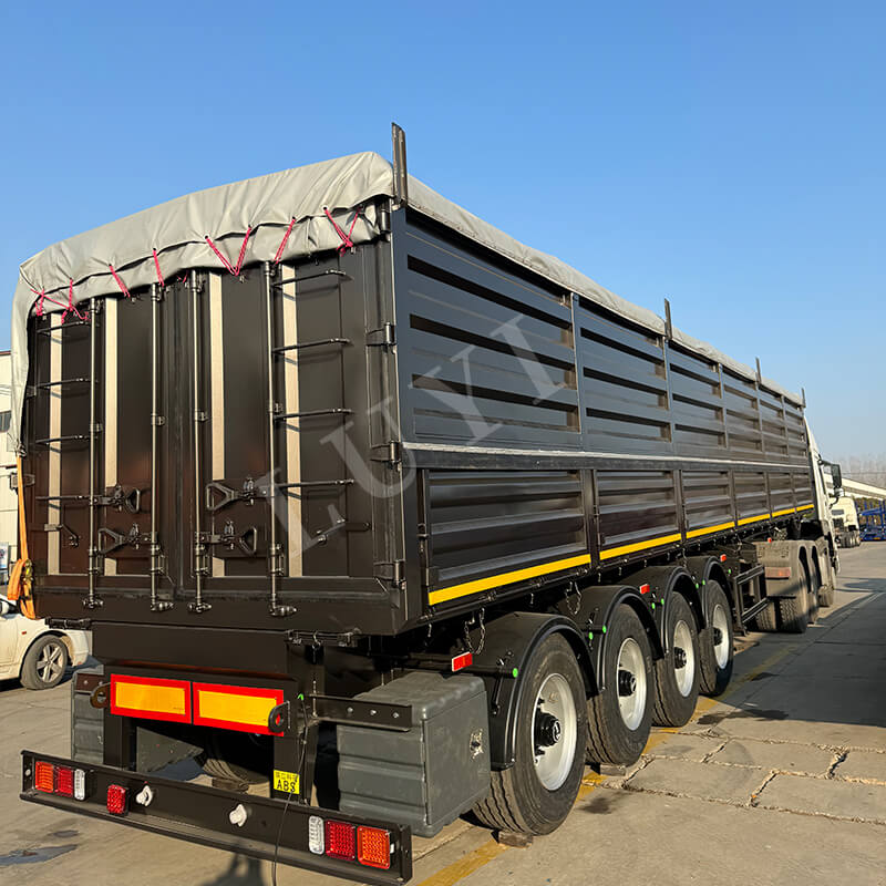 수요를 정확하게 충족시키다: Luyi 4축 80톤 덤프 세미트레일러가 가이아나로 향합니다.