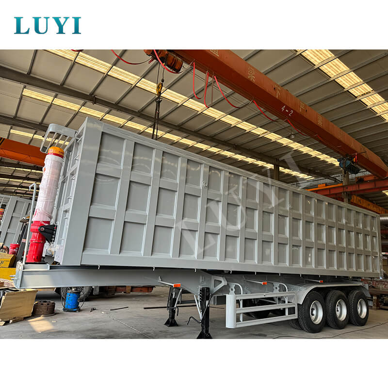 아프리카 물류 업그레이드 촉진: 3축 후방 팁 덤프 세미트레일러 배치가 탄자니아에 도착