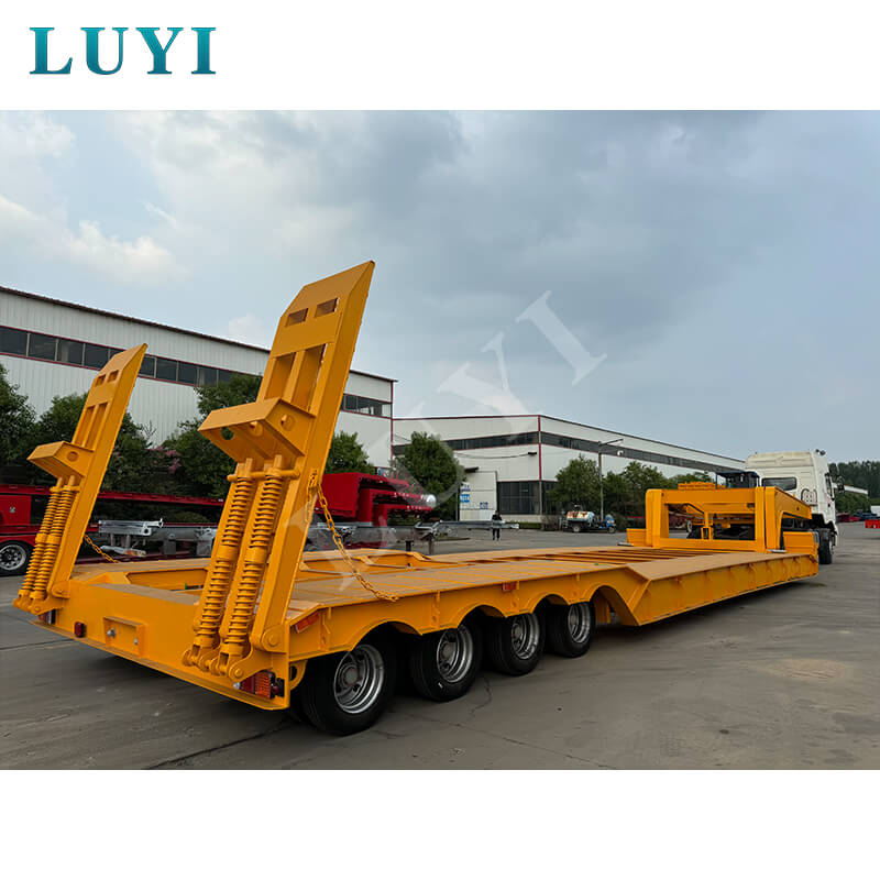 사례 연구: 보츠와나 시장을 위한 맞춤형 4축 로우베드 트레일러