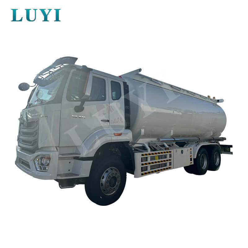 고품질 HOWO 6×4 오일 탱크 세미트레일러