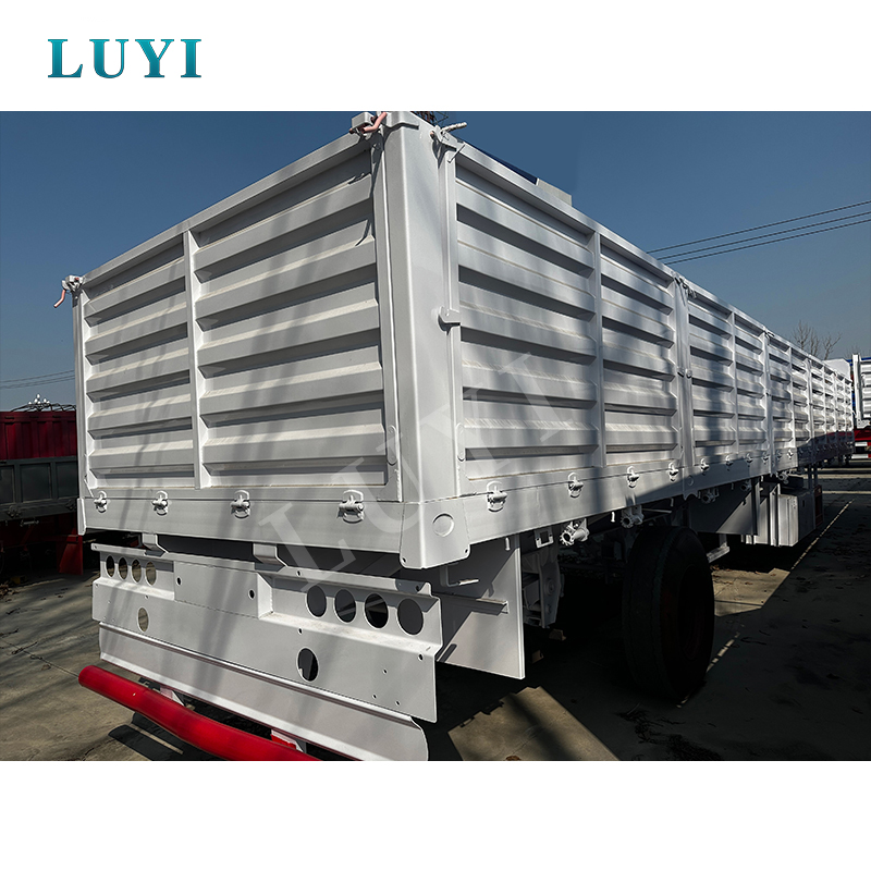 LUYI 측벽 세미트레일러가 사우디 물류 제공업체의 장거리 차량 성능 향상을 도운 방법